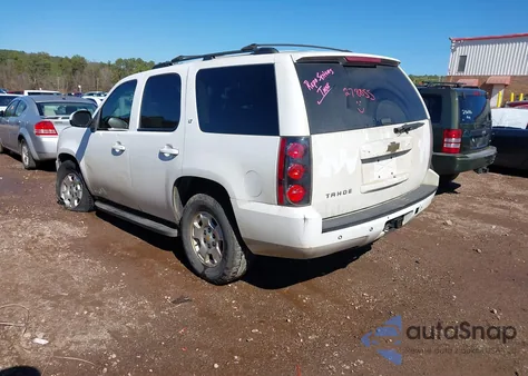 2010 Chevrolet Tahoe Lt z USA, uszkodzony, nr VIN 1GNUCBE06AR278855